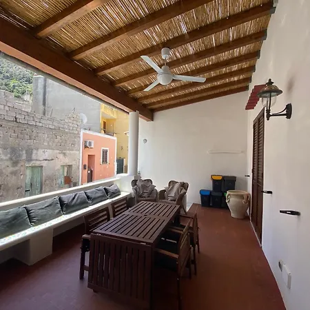 Housing Lipari *