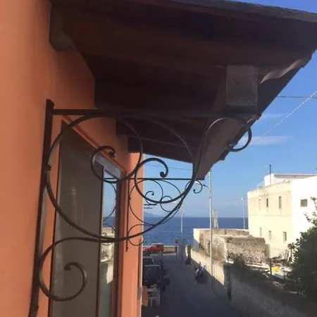 Housing Lipari
